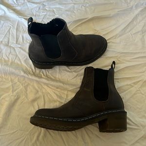 Dr. Martens Women’s 11